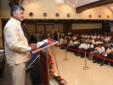 రిటైరైతే నాకు తిండి పెట్టేది వారే! ‘కాపు’లను కాసేది నేనే: బాబు సంచలనం