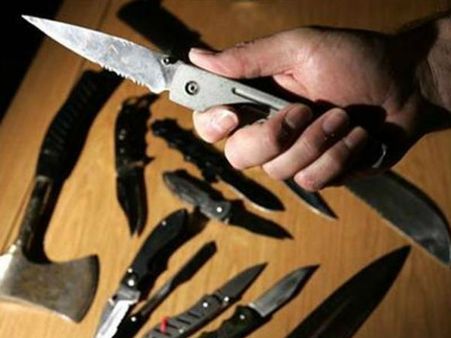 ఢిల్లీ హర్రర్: దెయ్యం పట్టిన తండ్రి.. కూతురి చెవులు కోసేశాడు..