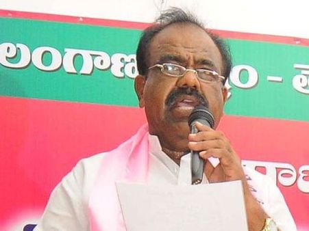 గ్రామాల్లోనే పోస్టుమార్టం: టి స్పీకర్ వివాదాస్పద వ్యాఖ్యలు