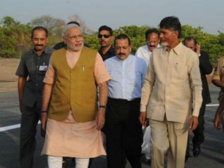 చంద్రబాబుకు బిజెపి షాక్: విశాఖలో మోడీ రోడ్ షో, పొత్తు చిత్తేనా?