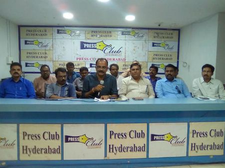 గుర్తింపు కోసం మరోసారి కేసీఆర్ వద్దకు: ఆన్‌లైన్ మీడియా జర్నలిస్టుల నిర్ణయం