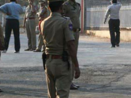 తెలంగాణలోనే తొలిసారి: డ్రోన్‌ నేత్రంతో పోలీసు నిఘా!