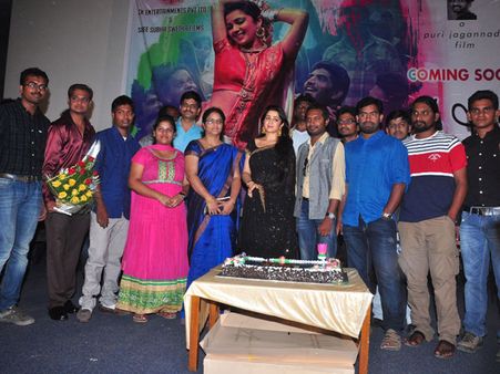 మీడియా 'బ్లండర్ మిస్టెక్': ఆ ఫోటోలో ఉన్నది కెల్విన్ కాదు, నాగబాబు అనే..