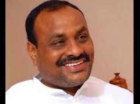 చెప్పుతో కొట్టాలి: జగన్-ముద్రగడలపై ఊగిపోయిన అచ్చెన్నాయుడు