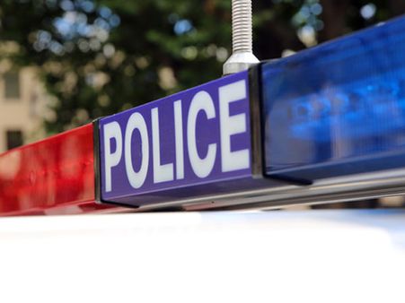 విమానం పేల్చేందుకు ఉగ్రవాదుల కుట్ర, నలుగురి అరెస్టు