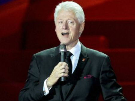 ఇన్నేళ్ల తర్వాత బయటపెట్టిన షరీఫ్: 'క్లింటన్'పై సంచలనం.. అలా ప్రలోభ పెట్టి?