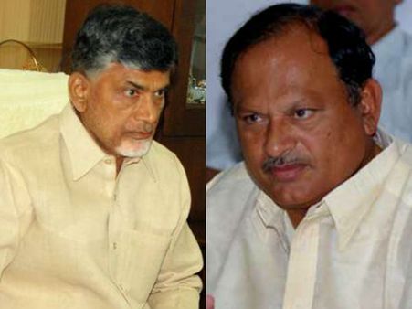 చంద్రబాబుకు ఝలక్: ఫిరాయింపులపై టీడీపీ ఎమ్మెల్సీ కరణం ఫైర్