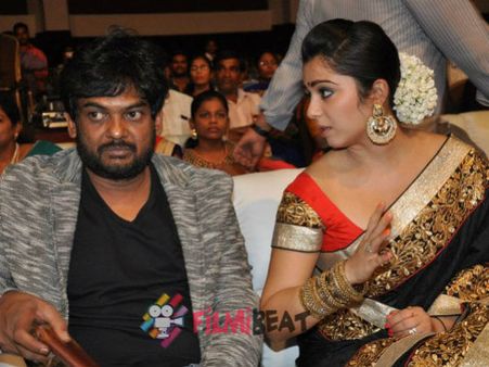 'జ్యోతిలక్ష్మి' నుంచి కెల్విన్ అకౌంట్లో డబ్బులు: అడ్డంగా బుక్కైన పూరీ, నార్కోటిక్ పరీక్ష