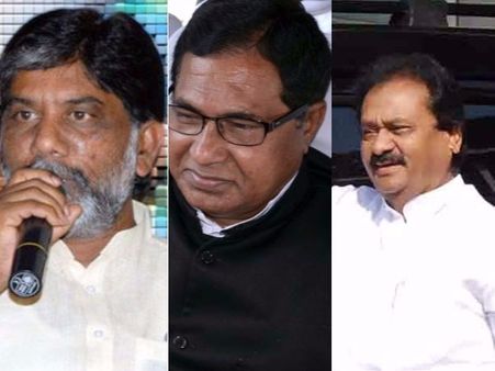 థర్డ్ డిగ్రీ ప్రయోగించి, బయటికి చెబితే బ్రోతల్ కేసు పెడతామంటారా?: కాంగ్రెస్ నాయకుల ధ్వజం