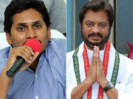 గరపగర్రుకు వెళ్లి ఇలా చేస్తావా!: జగన్‌పై హర్ష కుమార్ తీవ్ర ఆగ్రహం