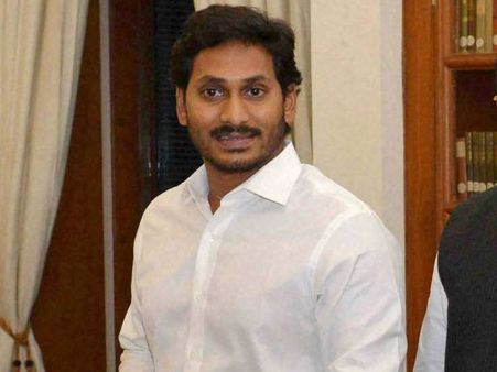 పాదయాత్రల సెంటిమెంట్: అధికారానికి జగన్‌కు అదే మెట్టు