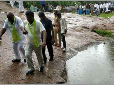 అడవిలో తప్పిపోయిన తెలంగాణ మంత్రి! అసలేం జరిగింది?