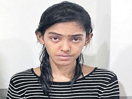 సెలబ్రిటీ కావాలని రెండోసారి..: హైదరాబాద్ కాజల్ మరో 'పూర్ణిమ'