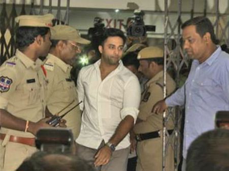 కెల్విన్ కాల్‌డేటాలో అగ్రస్థానం: నవదీప్‌పై కీలక ఆరోపణలివే, సుదీర్ఘ విచారణ