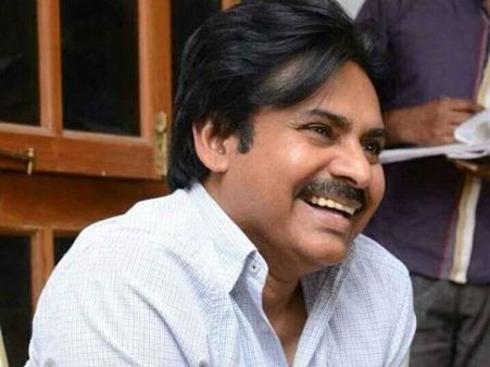 చంద్రబాబు సానుకూలం, నా ఫ్లెక్సీ చించినా పట్టించుకోలేదు: పవన్ కళ్యాణ్