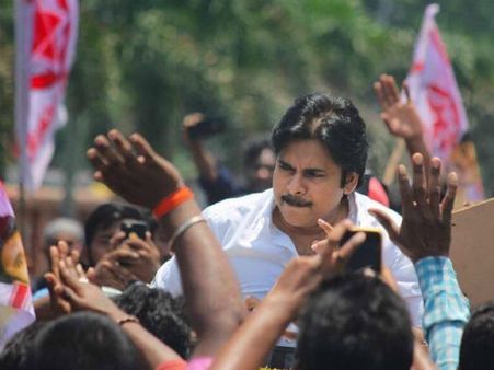 అక్టోబర్‌లో ప్రత్యక్ష రాజకీయాల్లోకి: పవన్ కళ్యాణ్, నంద్యాలలో మద్దతుపై..