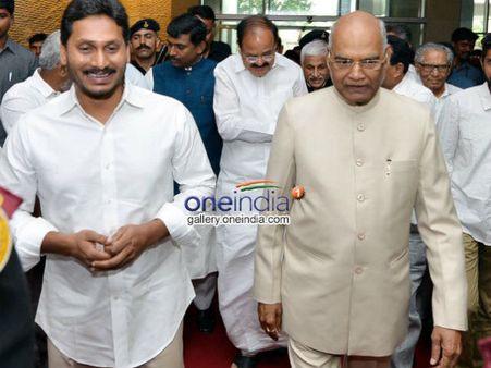 ప్రశ్న: 'రామ్‌నాథ్ కోవింద్ కాళ్లకు జగన్ మొక్కవచ్చా?', బిజెపికి మద్దతుపై ట్విస్ట్
