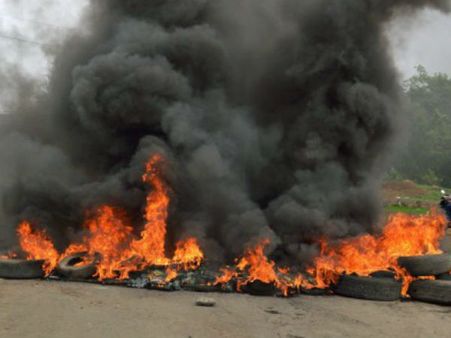 కాబూల్‌లో ఆత్మాహుతి దాడి, 12 మంది మృతి