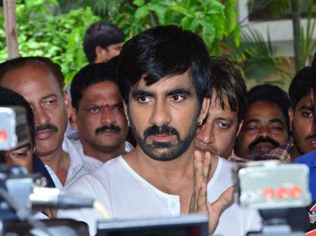 డ్రగ్స్ కేసు: హీరో రవితేజ ఓసారి కోపానికి వచ్చి, ఉద్రేకానికి లోనై...