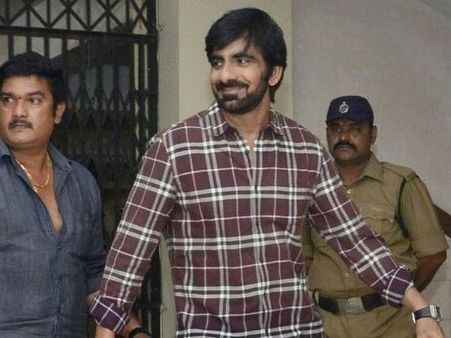 డ్రగ్‌కేసు: భోజనం చేయని రవితేజ, కెల్విన్, జీషాన్ సంబంధాలపై ప్రశ్నలు