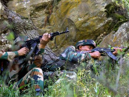 భారత భద్రతా బలగాలపై పాక్‌ కాల్పులు: ఇద్దరు జవాన్లు మృతి