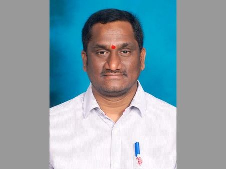 వరంగల్‌లో టిఆర్ఎస్ కార్పోరేటర్ దారుణ హత్య, పాత కక్షల వల్లే