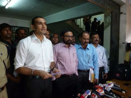 డ్రగ్స్ : 11 కేసుల్లో చార్జ్ షీట్ సిద్ధం, ఫోరెన్సిక్ నివేదిక అందగానే కోర్టుకు: అకున్ సబర్వాల్