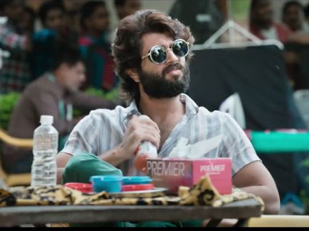 'నా కథను పోర్న్ సినిమా చేశారు': 'అర్జున్ రెడ్డి'పై వైసిపి కూడా ఫైర్, వాళ్లు మరదళ్లంటూ..