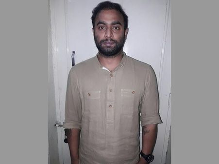 హెటెక్ వ్యభిచారం: అంతా ఆమె కనుసన్నల్లోనే, సూత్రధారి అతనే...