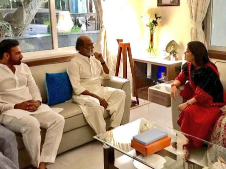 సూపర్ స్టార్ రజనీకాంత్ తో పూనమ్ మహాజన్ భేటీ, ప్రత్యేక లేదు, బీజేపీ, మరి ఎందుకు ?