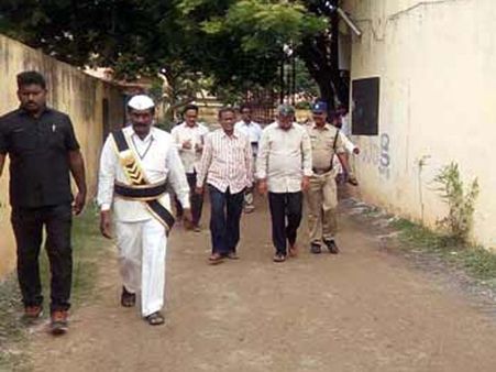 సాయంత్రం 4గంటల్లోగా నీ అంతు చూస్తా!: బూతు పురాణంతో రెచ్చిపోయిన టీడీపీ ఎమ్మెల్యే?