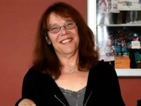 ఆమెకు రూ.4800 కోట్ల పైచిలుకు లాటరీ తగిలింది