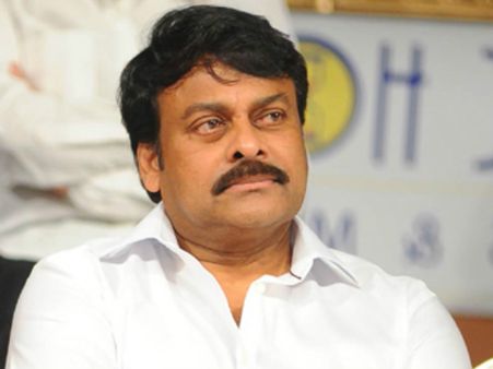 ఆ కాలనీని అందుకే ఖాళీ చేయిస్తున్నారా?: ఏపీ ప్రభుత్వానికి ఎంపీ చిరంజీవి లేఖాస్త్రం!