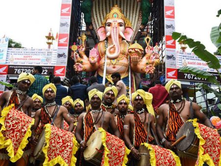 చంద్ర దర్శన దోషాన్ని పోగొట్టే వినాయక వ్రత కథ 