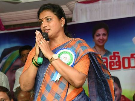 బట్టల్లేకుండా తిరిగేవాళ్లకు..: రోజాపై ఆది సంచలన వ్యాఖ్యలు