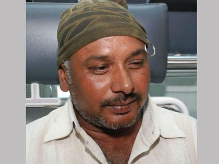 సలీం షేక్.. దేశం మెచ్చిన ధీశాలి: 50మంది ప్రాణాలను కాపాడిన సాహసి..