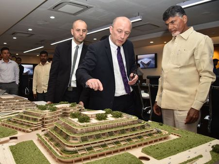 బయట బాగా లేదు, ప్రపంచంలోని 10 భవనాలకు ధీటుగా: అమరావతి డిజైన్లపై బాబు అసంతృప్తి