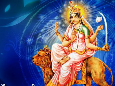 దేవీ నవరాత్రుల ప్రత్యేకం: 9రోజులపాటు విశేష పూజలు ఇలా  