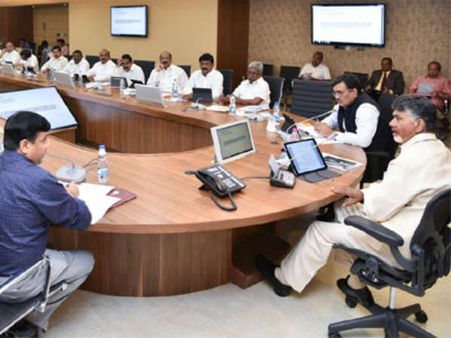 ఏపీ మంత్రివర్గం కీలక నిర్ణయాలు, అధికారులపై చంద్రబాబు సీరియస్