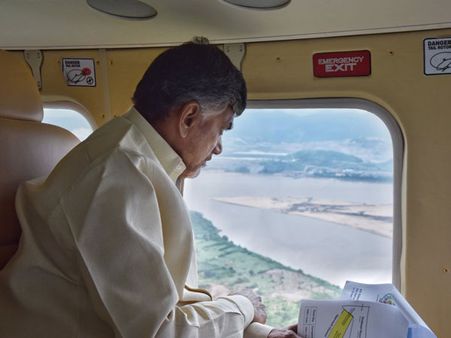 తుఫానులు ఏపీని చుట్టుముట్టనున్నాయ్!: చంద్రబాబు హెచ్చరిక