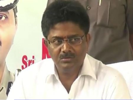 ఏపీ డీజీపీ సాంబశివరావుకు తృటిలో తప్పిన ప్రమాదం