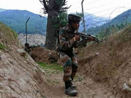 భారత్‌పై పాక్ కుట్ర: ఉగ్రవాదులకు ‘బ్యాట్’తో శిక్షణ