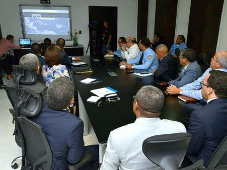 నష్టం లక్షల కోట్లలో: అమెరికాకు బిగ్ డ్యామేజ్, తుఫాన్ల పేరు వెనుక కహానీ!