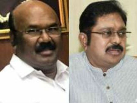 జయలలితను అవమానిస్తావా: మంత్రులు అందరూ అమ్మ ఆశీర్వాదంతోనే, ప్రజలు చేతిలో !