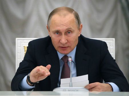 సద్దాంకు పట్టిన గతే, కిమ్‌కు హిస్టీరియా: పుతిన్ ఆగ్రహం