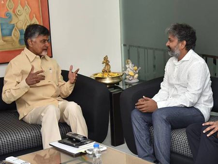 ఆ తర్వాతే లండన్ వెళ్తా : చంద్రబాబుకు రాజమౌళి, సచివాలయం అద్భుతం