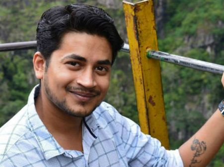 పట్టపగలే.. నడిరోడ్డుపై.. టెక్కీ దారుణ హత్య! డాష్ కొట్టి.. రూ.500 అడిగితే ఇవ్వలేదని...