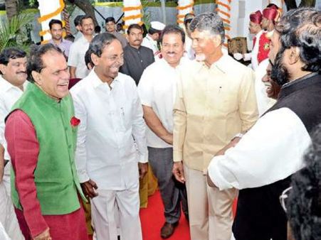 పొత్తుకు కెసిఆర్, చంద్రబాబు సై: ‘వెల్‌కమ్’ సూత్రధారులు వీరే