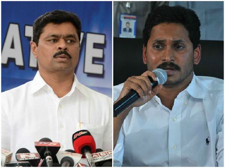 'ఏపీపై కేంద్రానికి జగన్ ఫిర్యాదు, ఆగిపోయిన నిధులు, నిజం తెలిసింది'