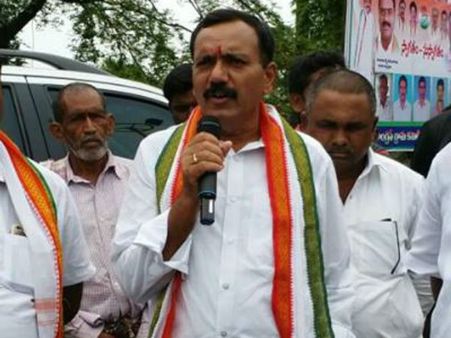 స్పీకర్ మధుసూదనా చారిని తొలగించాలి: గండ్ర వెంకటరమణా రెడ్డి డిమాండ్